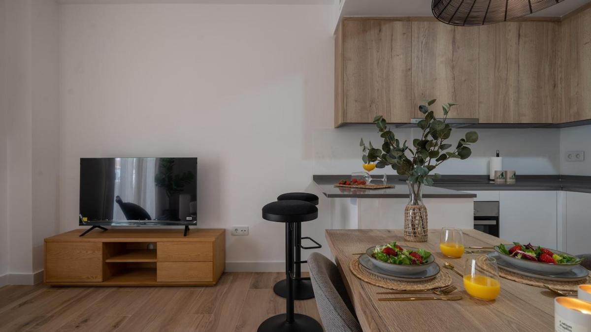 Xpce Victoria 3 Center Apartment *